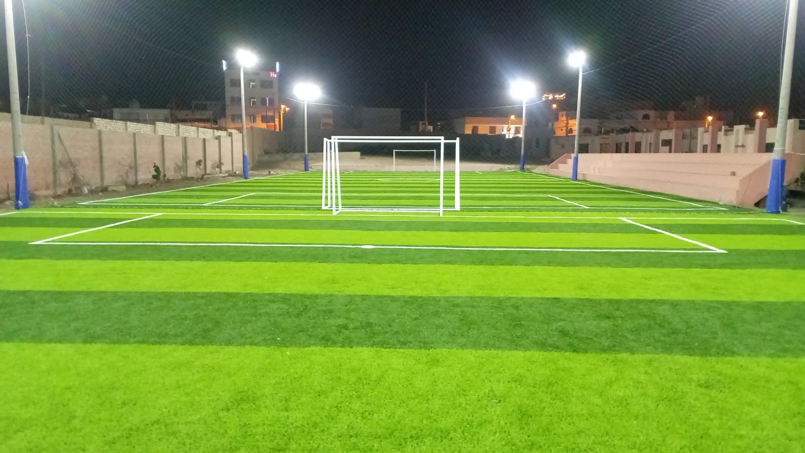 Cancha de fútbol nocturna San Bartolo